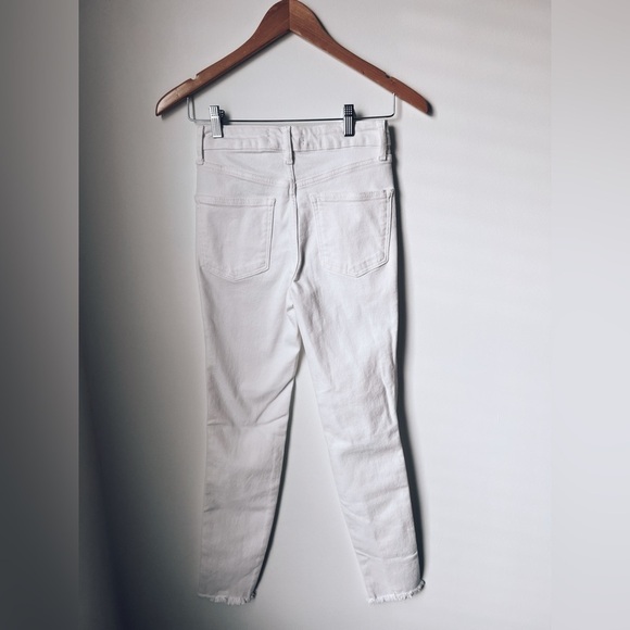 We The Free x Free People White Denim Distressed Mid Rise Jeans Size 25 - Picture 2 of 5